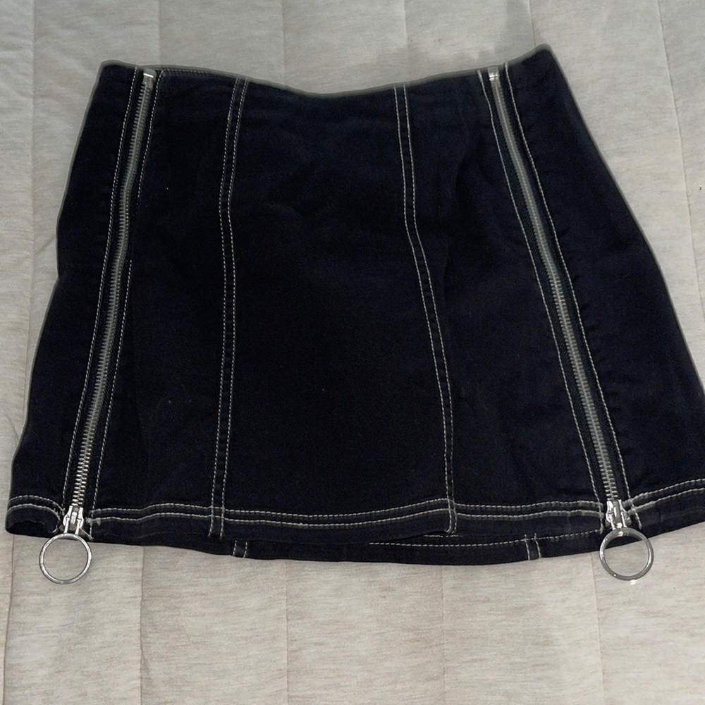 Mini black skirt